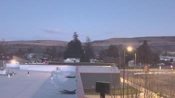 Weather camera view of Bridgeport High School.