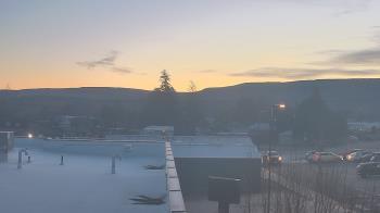 Weather camera view of Bridgeport High School.