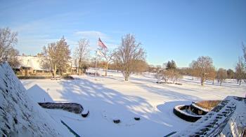 Weather camera view of Country Club of Detroit.