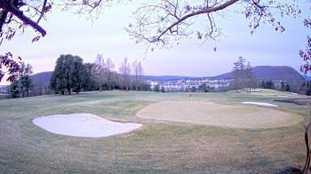 Weather camera view of Country Club of Harrisburg.