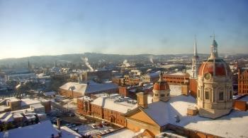 Weather camera view of The Yorktowne Hotel.