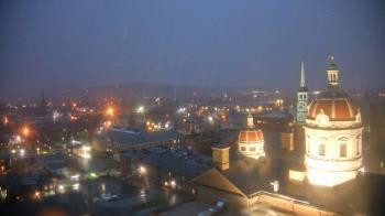 Weather camera view of The Yorktowne Hotel.