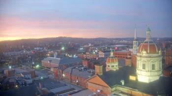 Weather camera view of The Yorktowne Hotel.