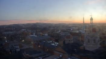 Weather camera view of The Yorktowne Hotel.