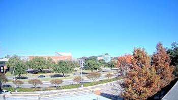 Weather camera view of Chalmette HS.