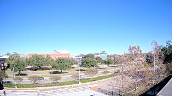 Weather camera view of Chalmette HS.