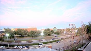 Weather camera view of Chalmette HS.