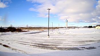 Weather camera view of Calcium Primary School.