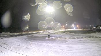 Weather camera view of Calcium Primary School.