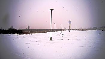 Weather camera view of Calcium Primary School.