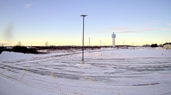 Weather camera view of Calcium Primary School.