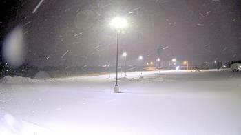 Weather camera view of Calcium Primary School.