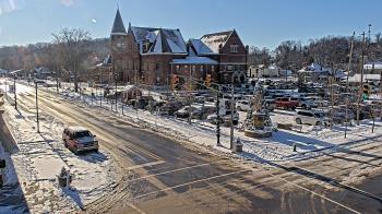 Weather camera view of City of Connersville.