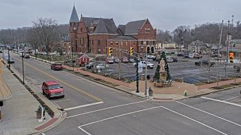 Weather camera view of City of Connersville.