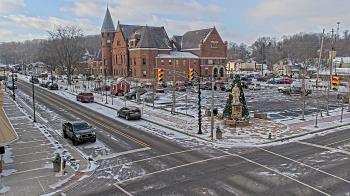 Weather camera view of City of Connersville.