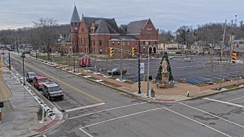 Weather camera view of City of Connersville.