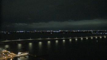 Weather camera view of Edison Grand tower 350 ft elev..