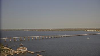 Weather camera view of Edison Grand tower 350 ft elev..