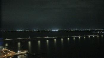 Weather camera view of Edison Grand tower 350 ft elev..