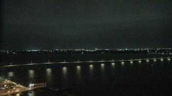 Weather camera view of Edison Grand tower 350 ft elev..