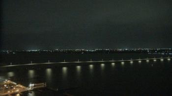 Weather camera view of Edison Grand tower 350 ft elev..