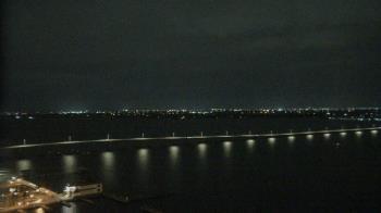 Weather camera view of Edison Grand tower 350 ft elev..