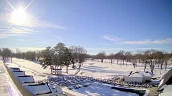 Weather camera view of Crystal Lake Country Club.
