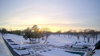 Weather camera view of Crystal Lake Country Club.