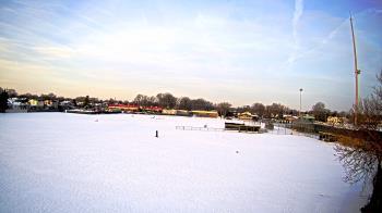 Weather camera view of Crestwood HS.