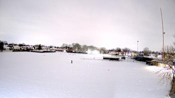 Weather camera view of Crestwood HS.