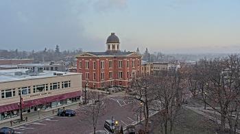 Weather camera view of City of Woodstock.