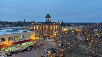 Weather camera view of City of Woodstock.