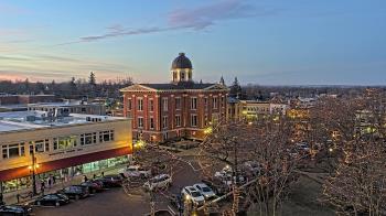 Weather camera view of City of Woodstock.