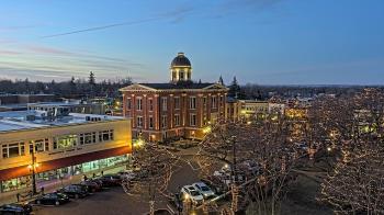 Weather camera view of City of Woodstock.