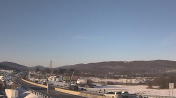 Weather camera view of Wessels Used Cars.