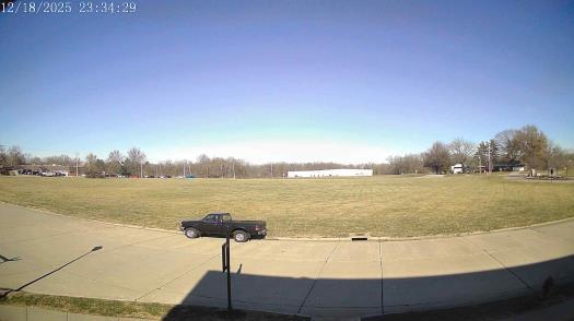 Weather camera view of The Oaks.