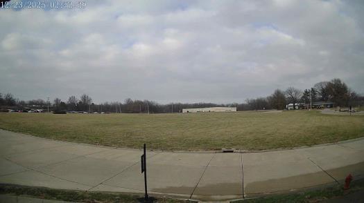 Weather camera view of The Oaks.