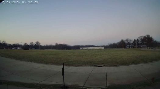 Weather camera view of The Oaks.