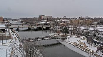 Weather camera view of City of Elgin.