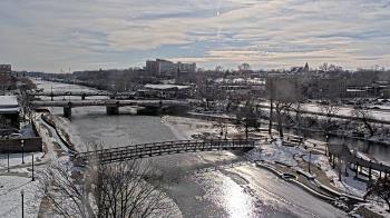 Weather camera view of City of Elgin.