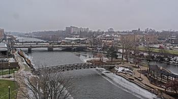 Weather camera view of City of Elgin.