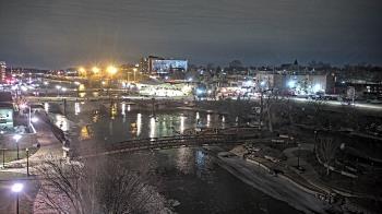 Weather camera view of City of Elgin.