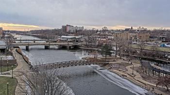 Weather camera view of City of Elgin.