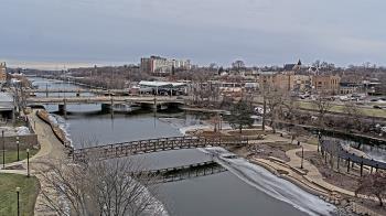 Weather camera view of City of Elgin.
