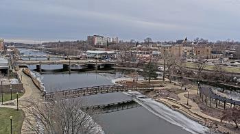 Weather camera view of City of Elgin.