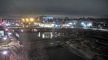 Weather camera view of City of Elgin.