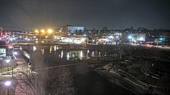 Weather camera view of City of Elgin.