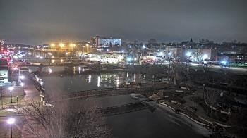 Weather camera view of City of Elgin.