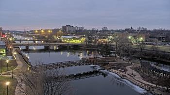 Weather camera view of City of Elgin.