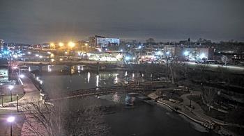 Weather camera view of City of Elgin.